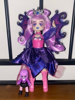Royale High Avrilla and mini dark fairy doll lot